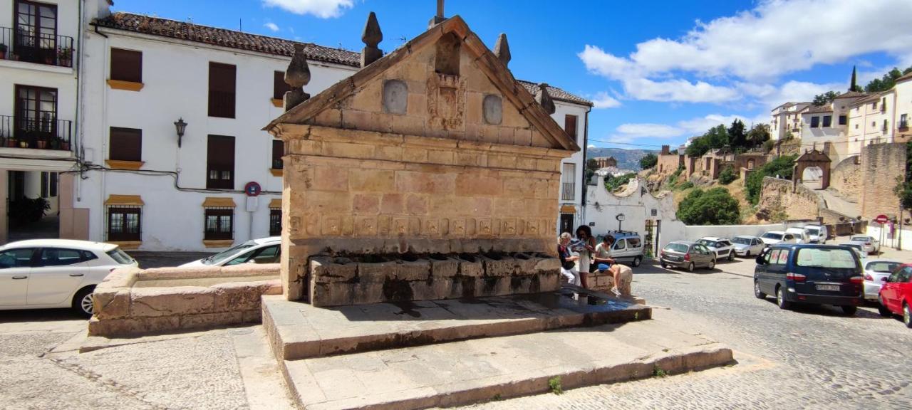 Catalina, En El Casco Historico.